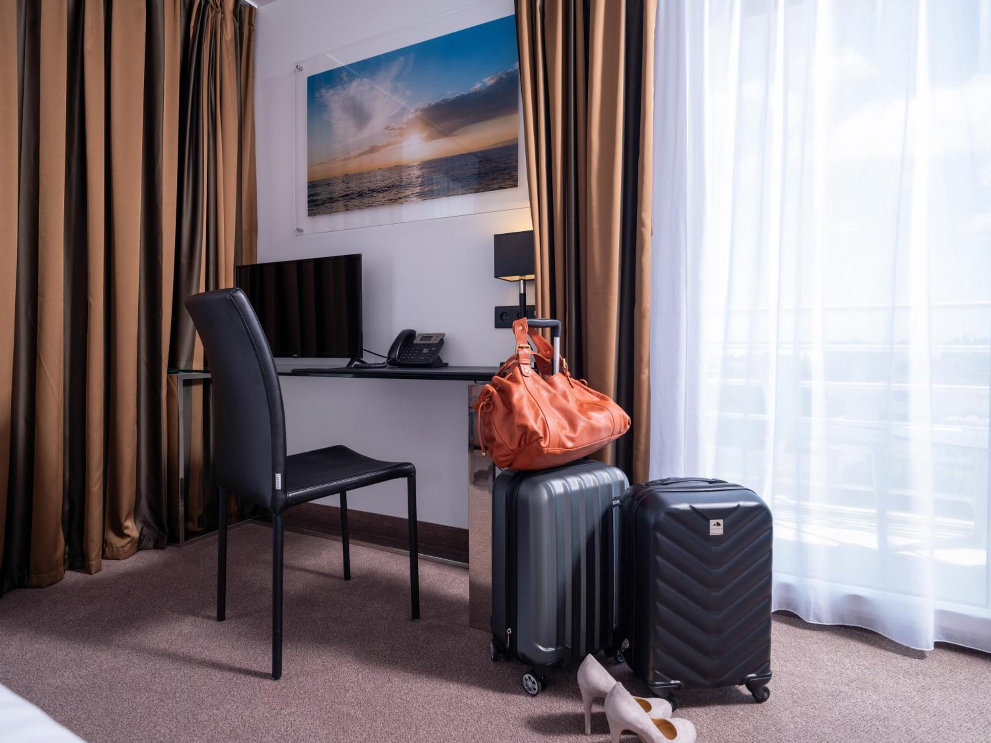 Golden Tulip Hotel 4*
